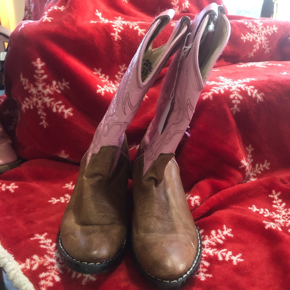 Old west, leather girls, cowboy boots